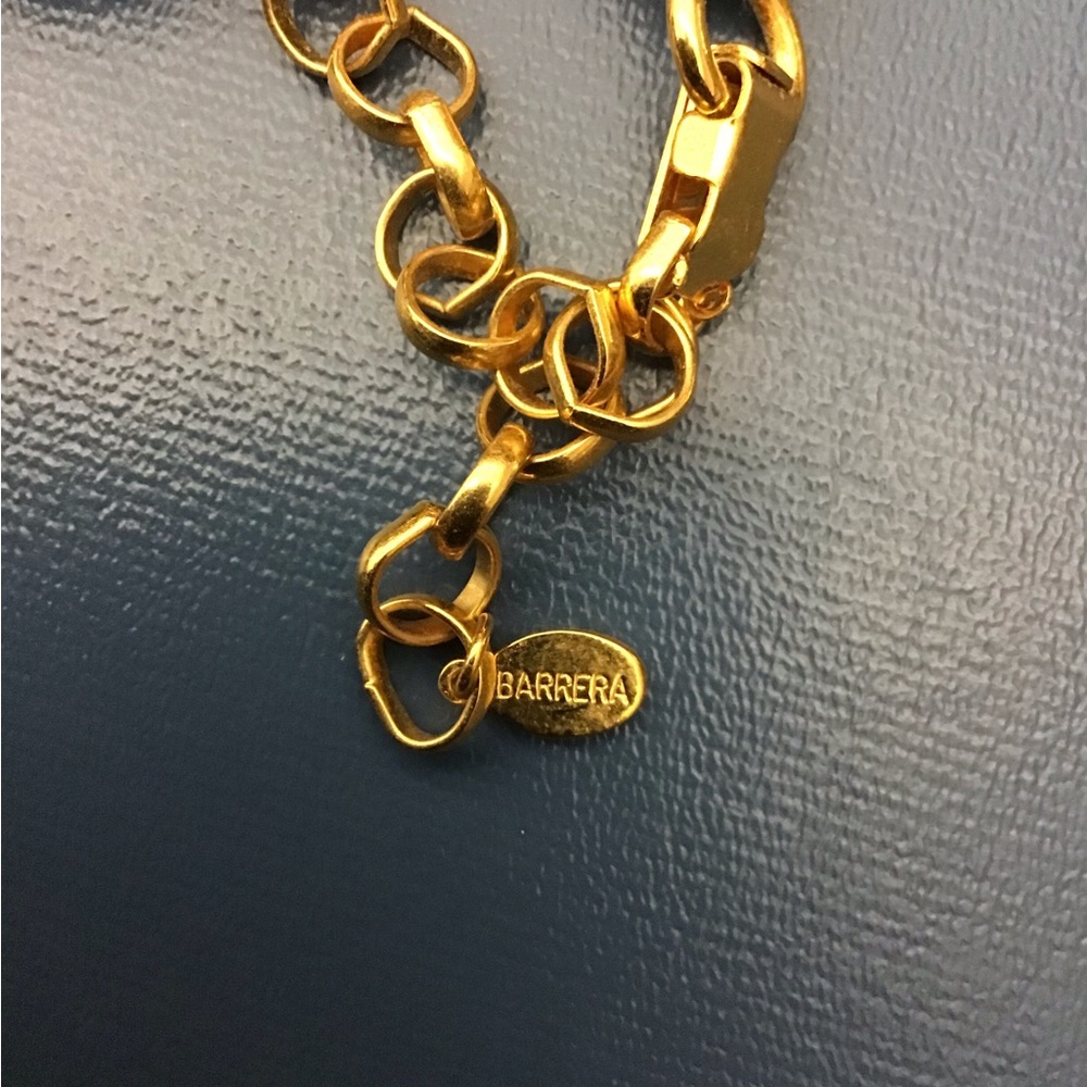 NWOT Beautiful Barrera Designer Brand Necklace - Picture 4 of 4